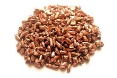 Por que as granalhas de cobre fosforoso são indispensáveis na galvanoplastia?